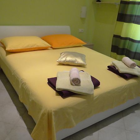 Rooms Stella สปลิท ภายนอก รูปภาพ
