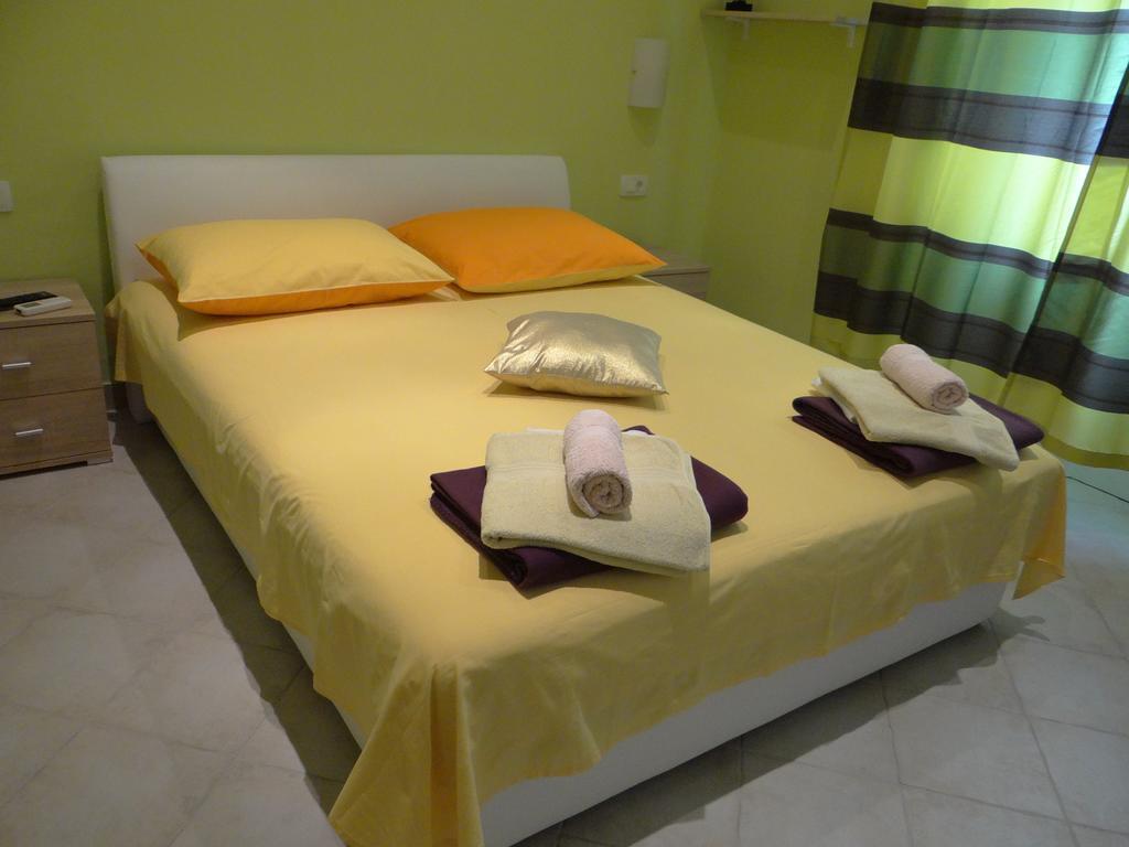 Rooms Stella สปลิท ภายนอก รูปภาพ